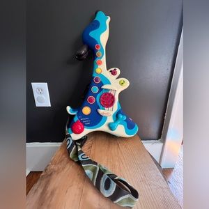 B woofer interactive hound dog guitar